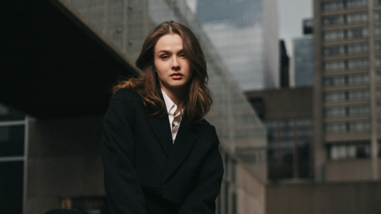 Elevate Your Winter Style with Luxurious Cashmere Scarves.