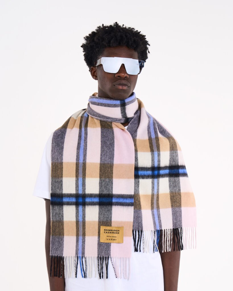 Edinburgh Cashmere DC Scott Cashmere Scarf signature gift box